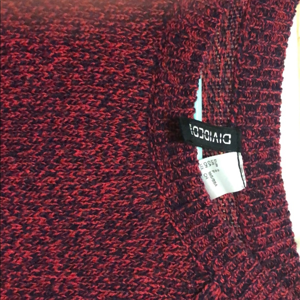 Sweater - Picture 3 of 3